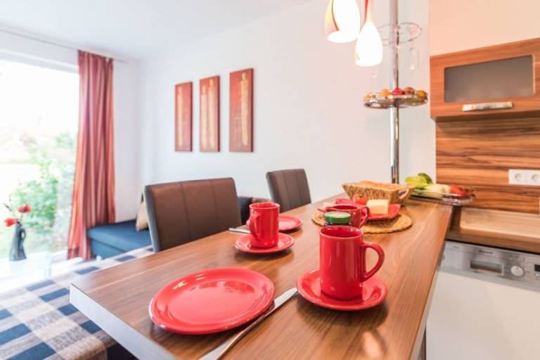 Gemütliche Ferienwohnung mit überdachter Terrasse, direkt am Strand — photo 2