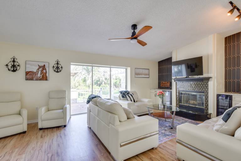 Outdoor Kitchen & Gaming Garage: Bradenton Retreat — photo 4