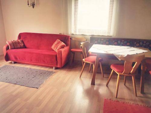 Beautiful rental apartment with garden, barbeque & terrace | Pet-friendly — photo 2