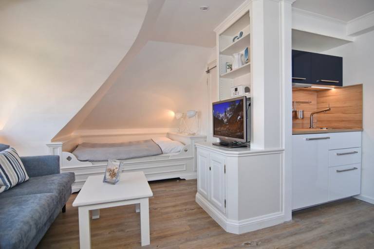 Ferienwohnung mit Pool in Westerland, Sylt f&uuml;r max. 2 Personen