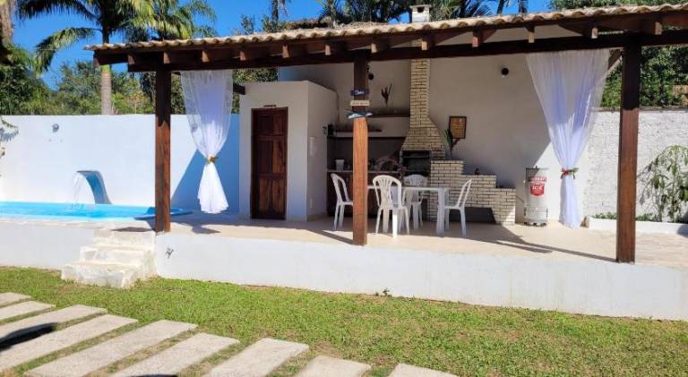 Lovely vacation home with pool | Pet-friendly — photo 3