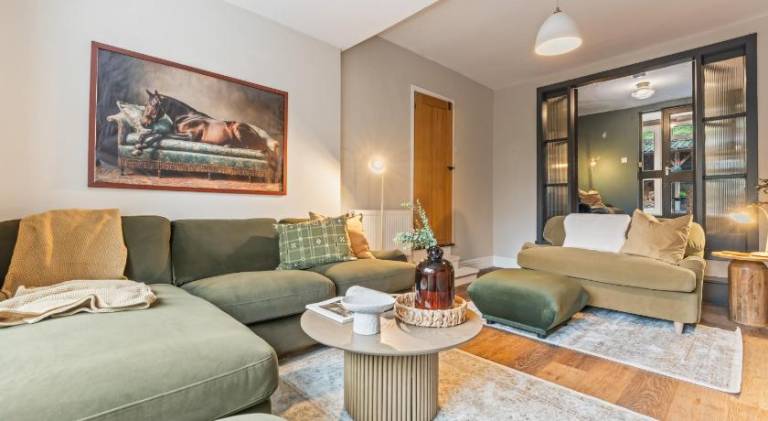 Vacation home with hot tub | Dogs allowed in Malvern