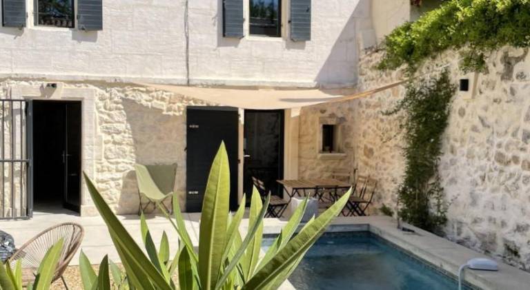 Holiday apartment with barbecue, private pool & yard — photo 5
