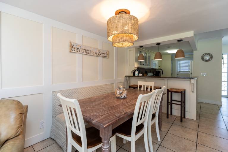 26 Hilton Head Cabanas: 2BR Villa Across the street from the beach! — photo 4