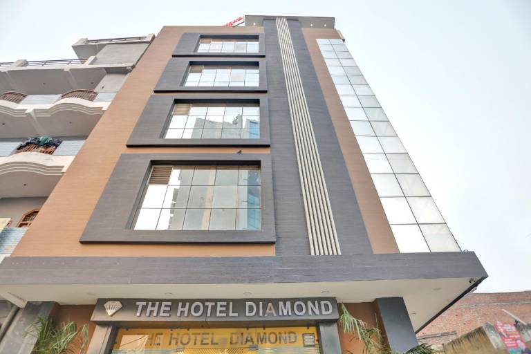 TOWNHOUSE THE HOTEL DIAMOND VASUNDHARA