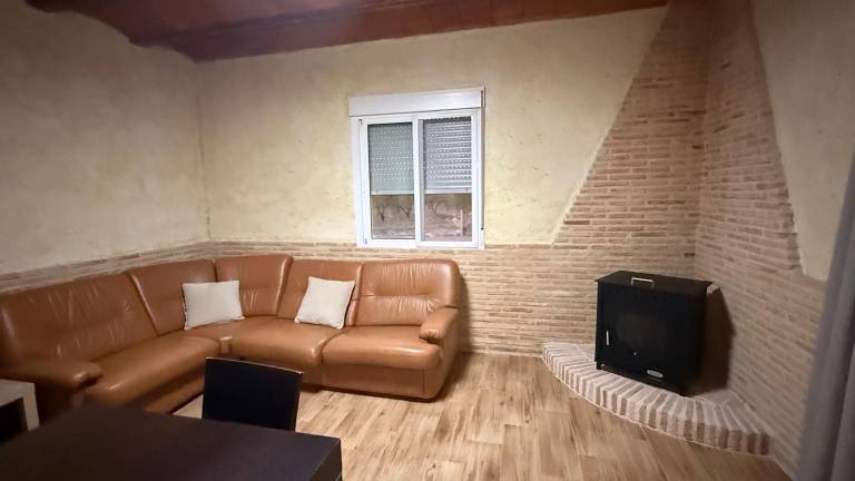 House with barbecue & patio | Mountain view — photo 3