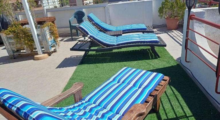 Holiday apartment with pool | Beach nearby | Pets are welcome in Benidorm