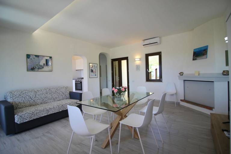 Holiday apartment with garden, terrace & barbeque — photo 4