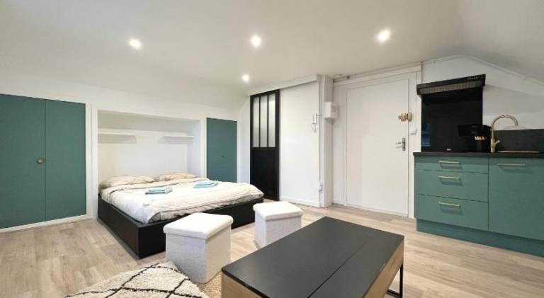 Holiday apartment with 1 room for 2 persons in Aix-les-Bains