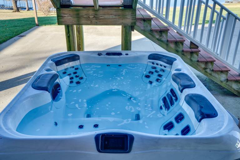 Hot Tub, Dock & Views: Waterfront Home in Cadiz! — photo 2
