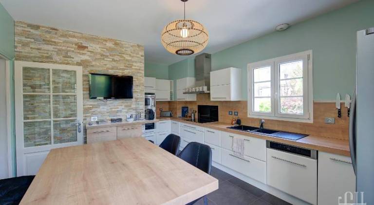 Rental apartment with 4 rooms for 8 persons — photo 3