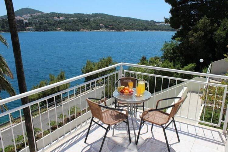 Holiday apartment with pool & terrace | Sea view — photo 2