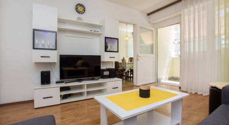 Rental apartment with 2 rooms for 5 persons in Split