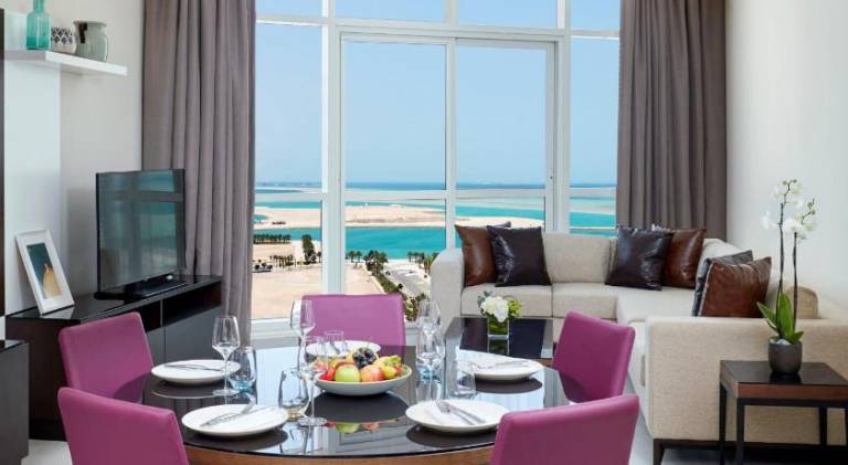 Staybridge Suites Doha Lusail By IHG — photo 2