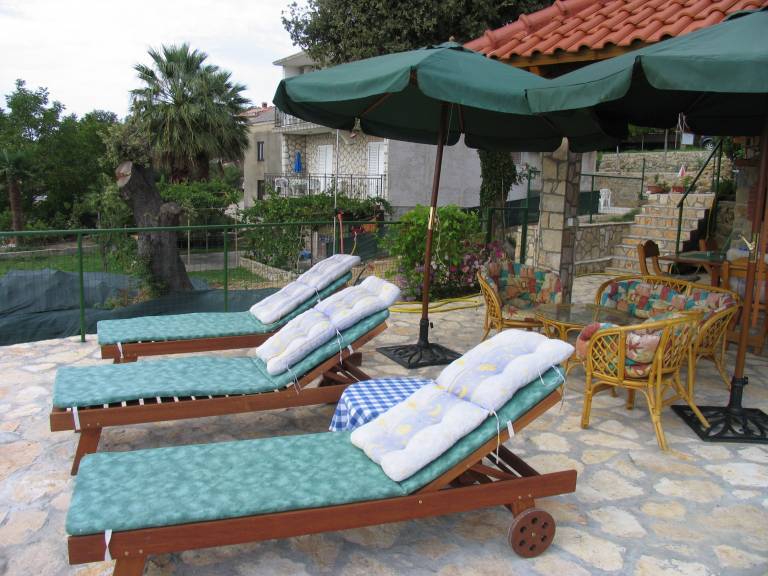 Three bedroom apartment with balcony and sea view Supetarska Draga - Gonar, Rab (A-4999-c) — photo 2