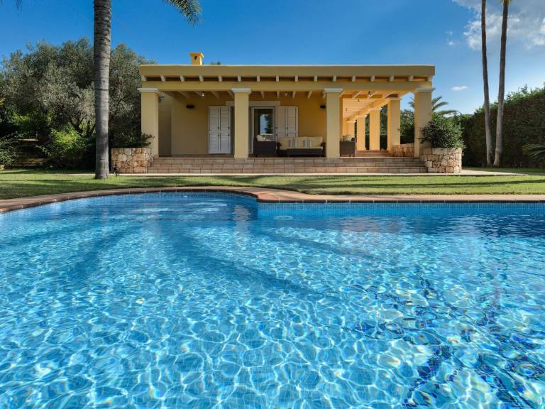 Ferienhaus in Sant Josep de sa Talaia f&uuml;r max. 13 Personen, 