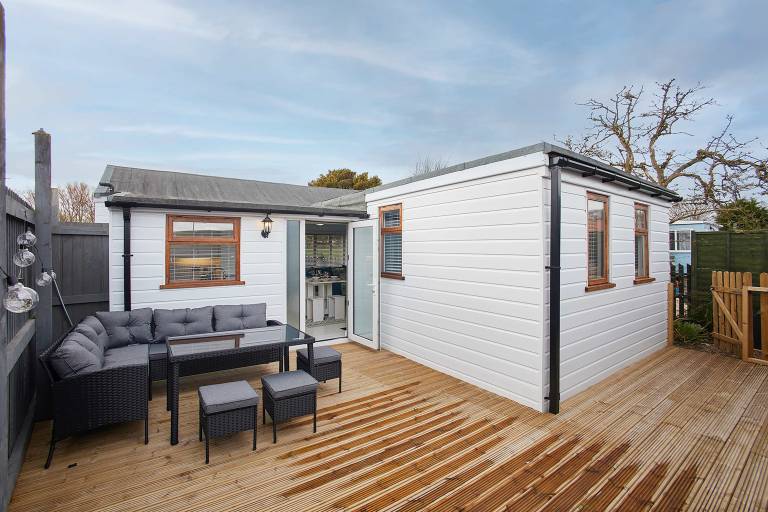 Host Stay Aurora Shore