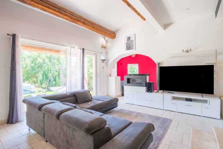 Family-oriented villa with terrace, garden & private pool | Dogs allowed — photo 2