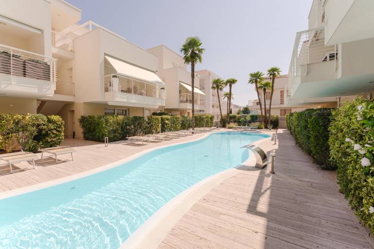 Children-friendly nice apartment with pool & terrace | Panoramic view | Beach nearby | Pets allowed in Jesolo