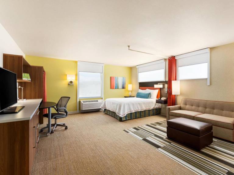 Home2 Suites by Hilton Farmington/Bloomfield — photo 2