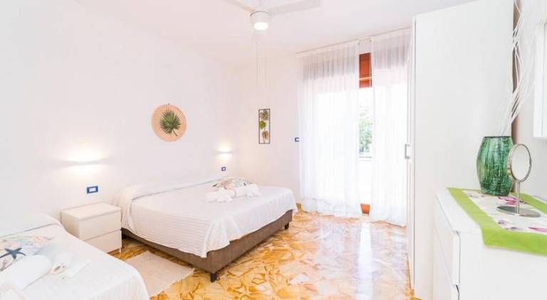 Holiday apartment with 2 rooms for 7 persons in Tramonti