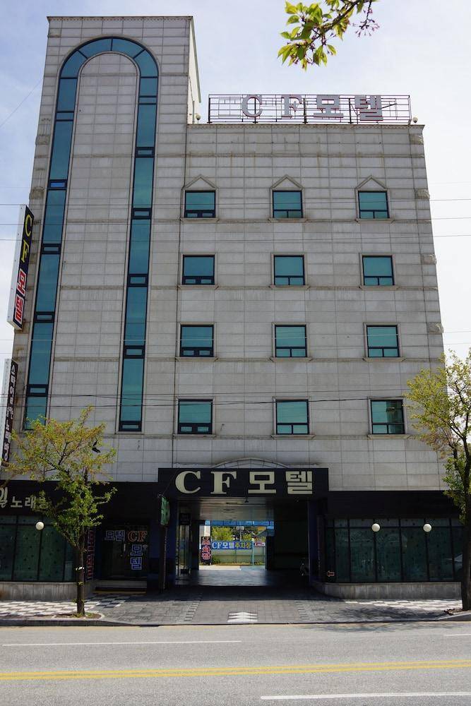 CF Motel in Sokcho