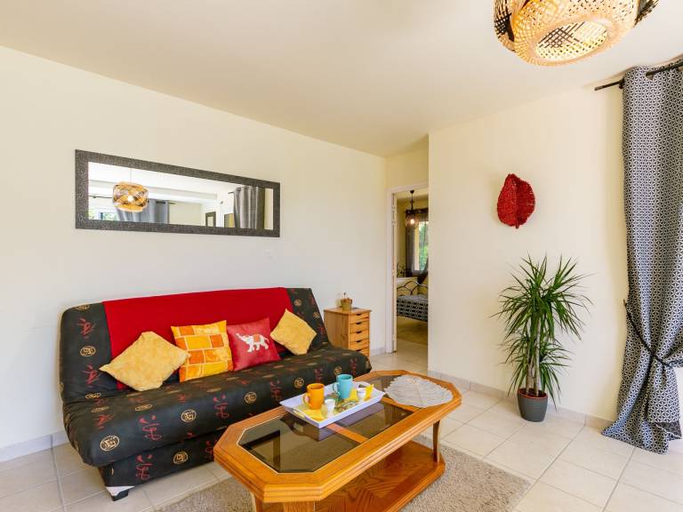 Charming apartment with garden, grill & patio | Pets allowed — photo 4