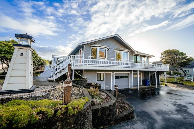 House Lincoln Beach
