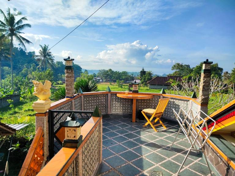 Vacation home with yard, pool & terrace in Karangasem