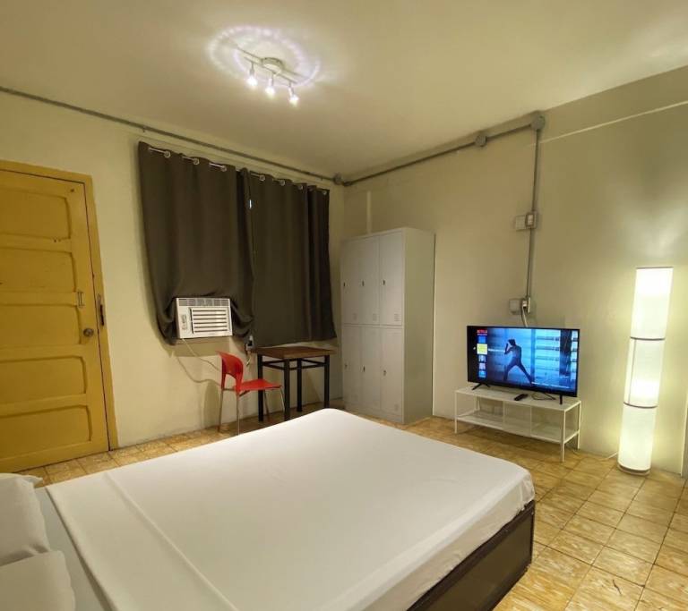 Hostel Makati
