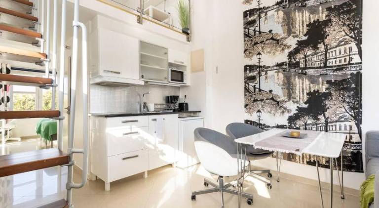 Holiday apartment with terrace & yard — photo 2