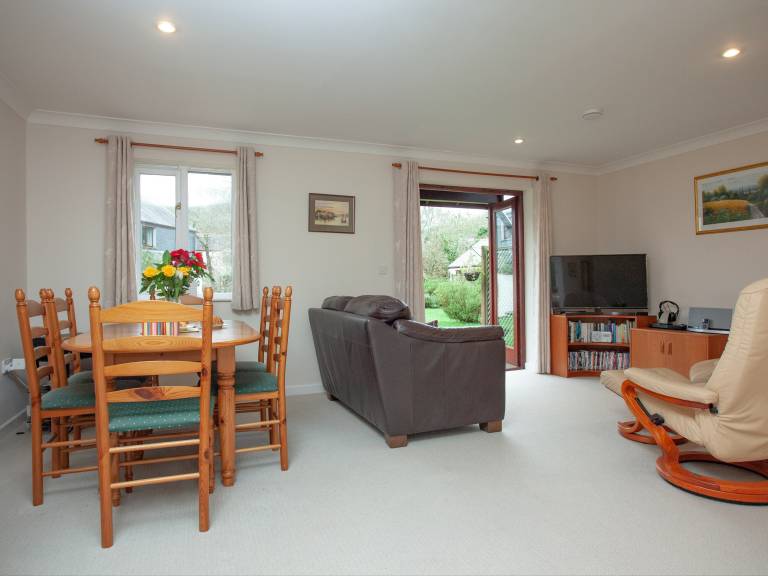 Cottage | River view — photo 2