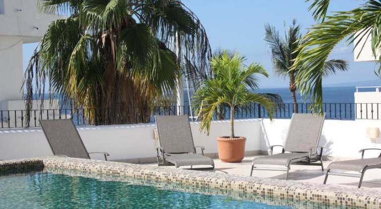 Apartment with pool & terrace | Close to the beach | Dogs allowed in Puerto Vallarta