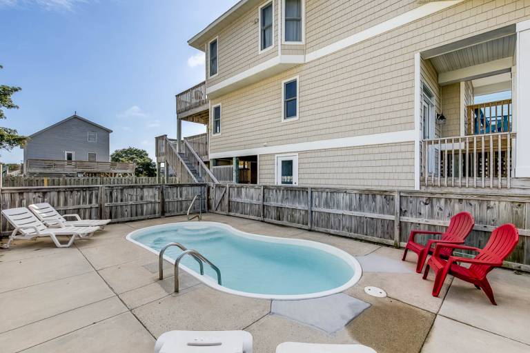 The Beach Hive 1570 ft to the beach Private Pool, Hot Tub, and Dog Friendly — photo 3