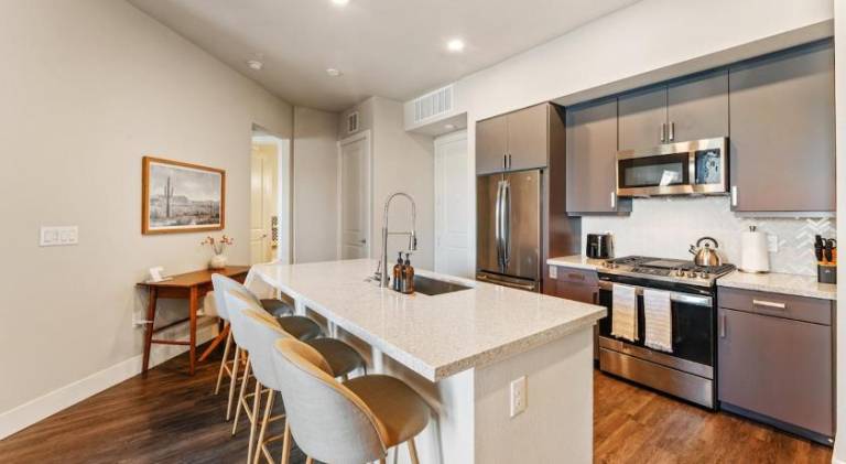 Charming rental apartment with pool | Pets are welcome — photo 4