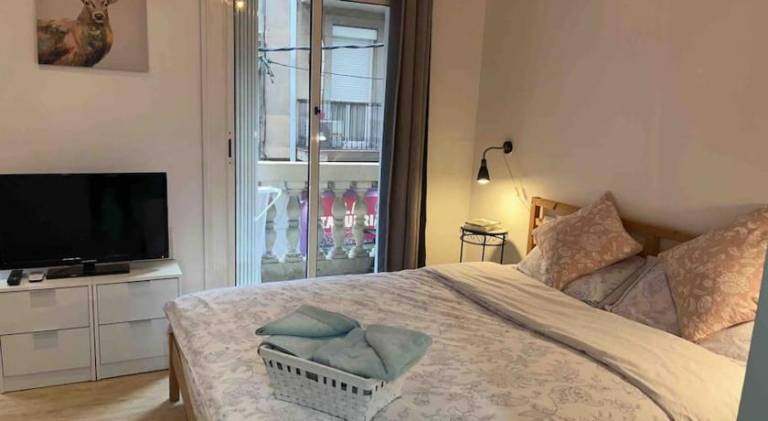Apartment with hot tub | Close to Sagrada Família | Dogs allowed in Barcelona