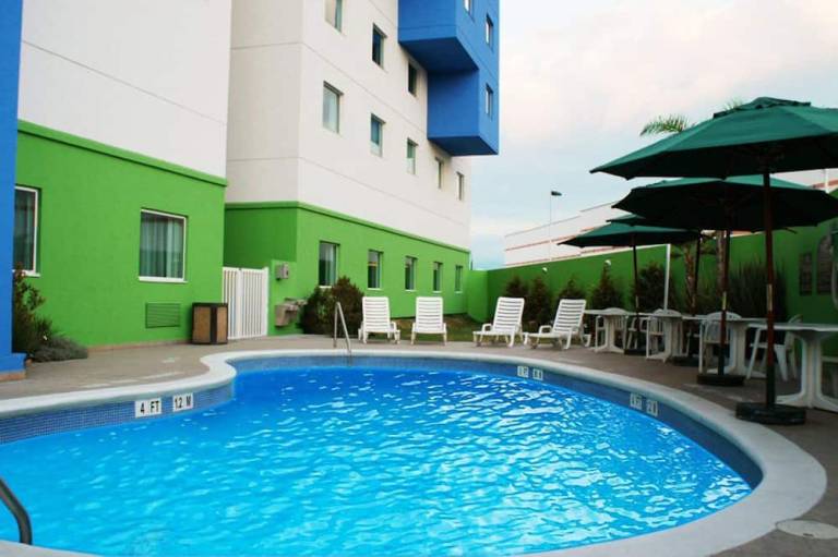 Holiday Inn Express Hotel & Suites Toluca Zona Aeropuerto an IHG Hotel