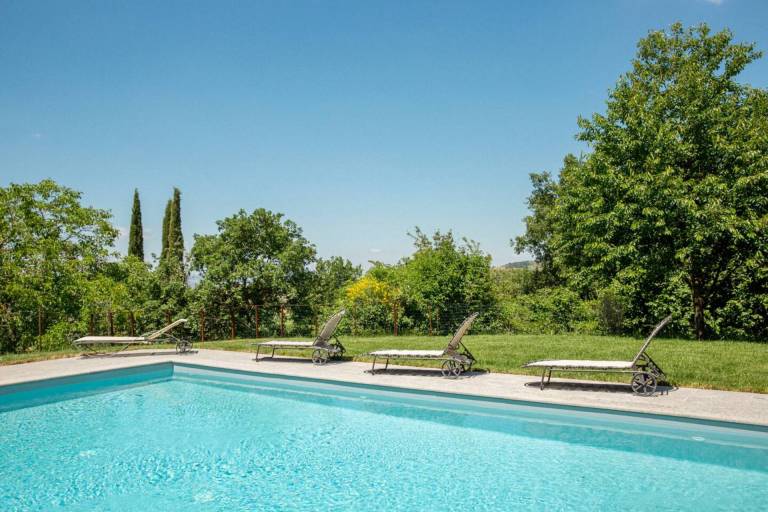 Family-oriented villa with yard, patio & barbecue | Dogs allowed — photo 3