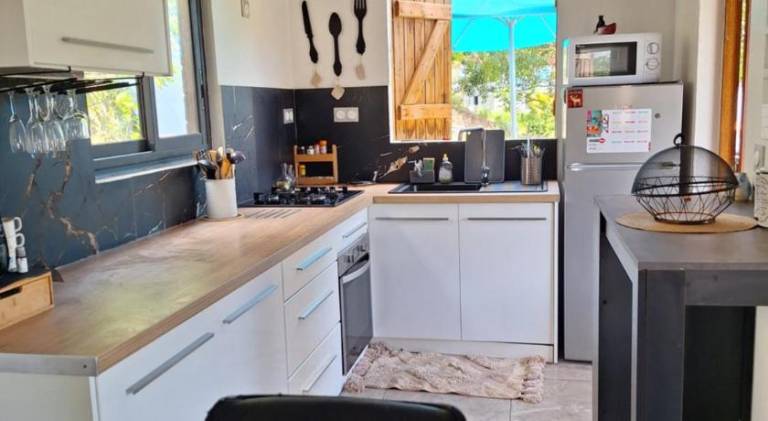 Lovely chalet with barbeque, garden & terrace | Pets allowed — photo 5