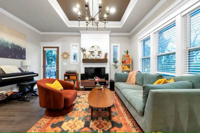 Vacation home with garden & terrace in Decatur, GA
