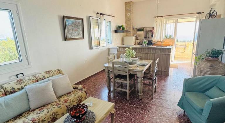 Rental apartment with 2 rooms for 4 persons — photo 2