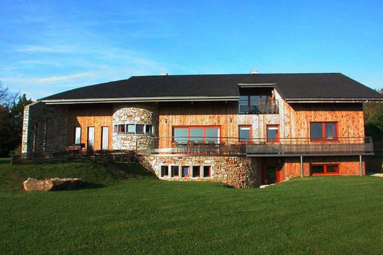 Villa  Robertville