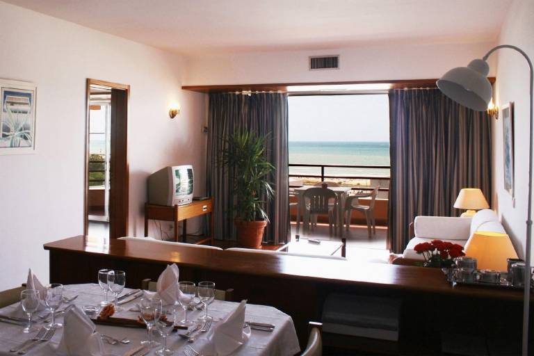 Serviced apartment with garden, terrace & jacuzzi | Close to the beach | Pets are welcome — photo 5