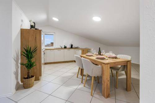 Apartma Vipavski Križ