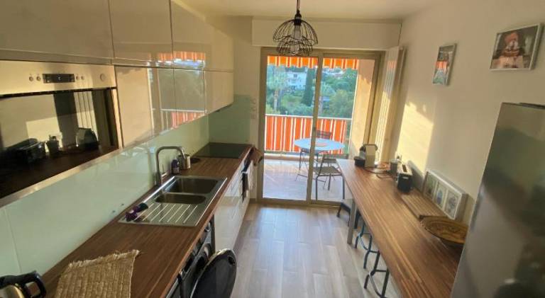 Appartement Juan-Les-Pins, 4 pieces, 80m2, Residence Luxe Piscine Tennis — photo 3