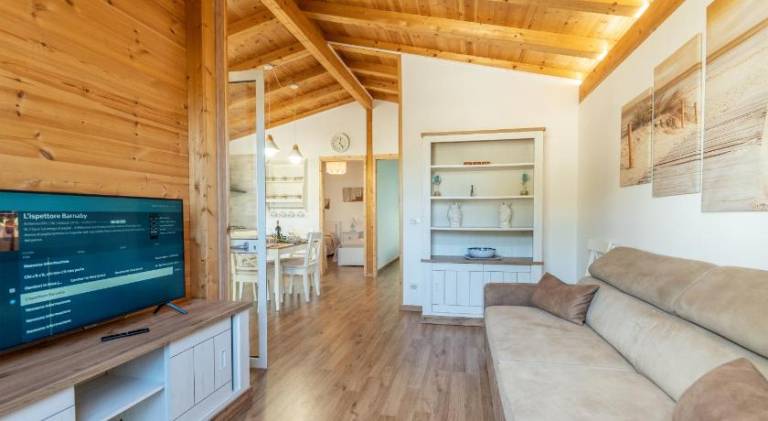 Charming villa with pool & jacuzzi | Dogs allowed — photo 2