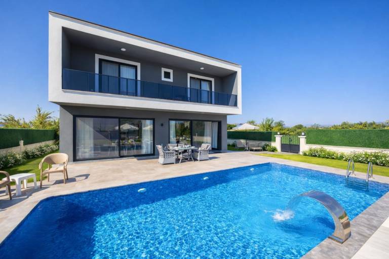 Villa  Okçular Mahallesi