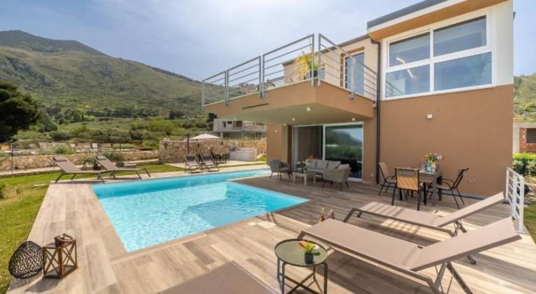 Charming villa with pool | Dogs allowed in Castellammare del Golfo