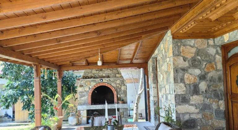 House with terrace — photo 4