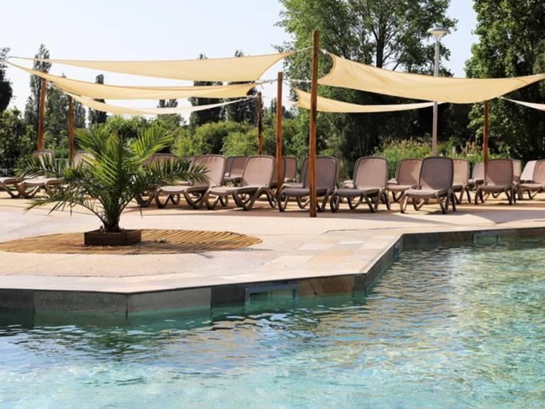 Apartment with heated pool & terrace — photo 3